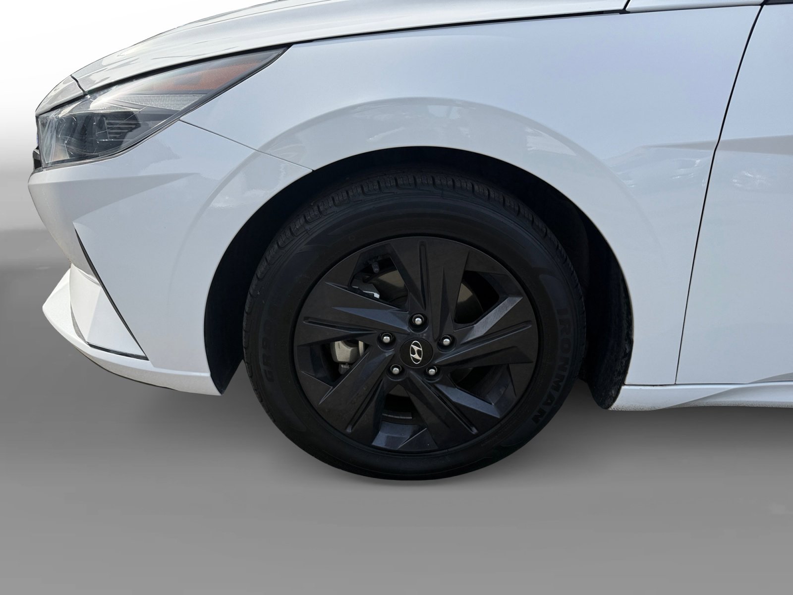 Certified 2023 Hyundai Elantra SEL image 9