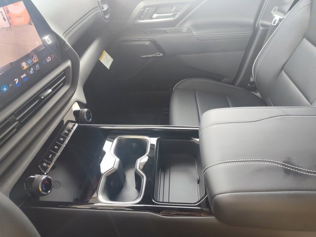 New 2026 Chevrolet Silverado EV LT image 32