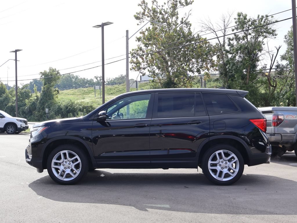 Certified 2025 Honda Passport EX-L image 4