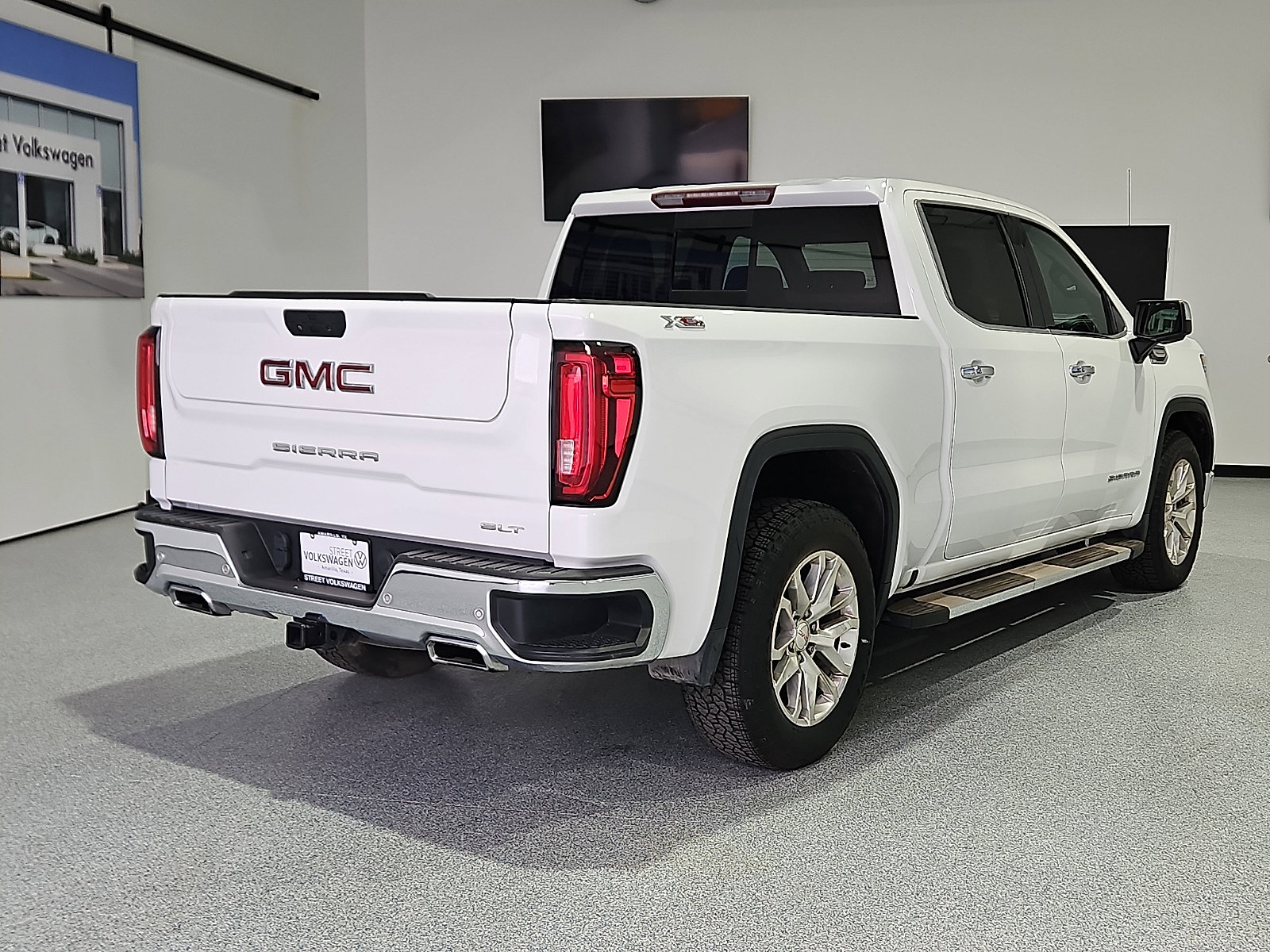 Used 2019 GMC Sierra 1500 SLT image 3