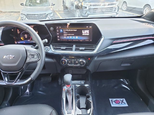 Certified 2024 Chevrolet Trax RS w/ Driver Confidence Package FWD image 16