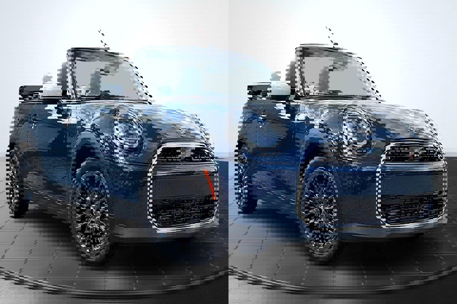 New 2026 MINI Cooper S image 2