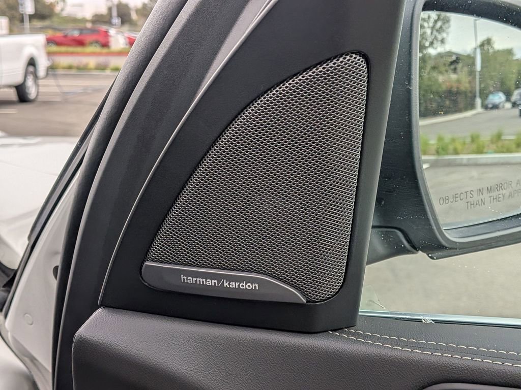 Certified 2024 BMW X5 xDrive50e w/ Premium Package image 14