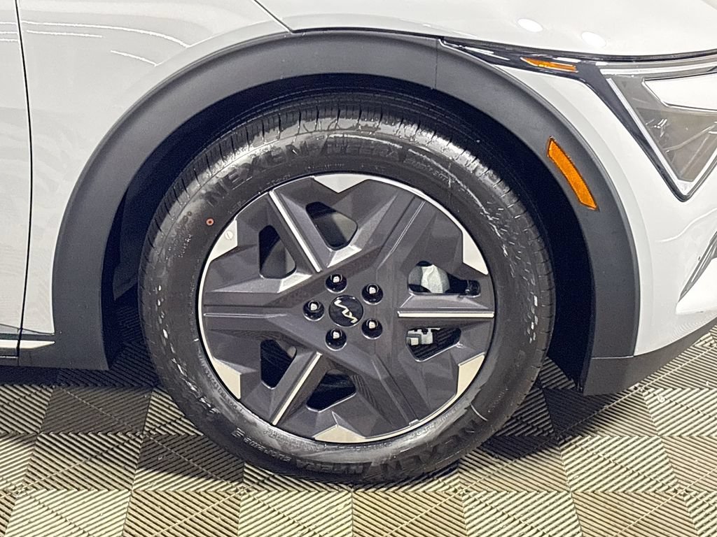 New 2026 Kia EV6 Light AWD/4WD image 23