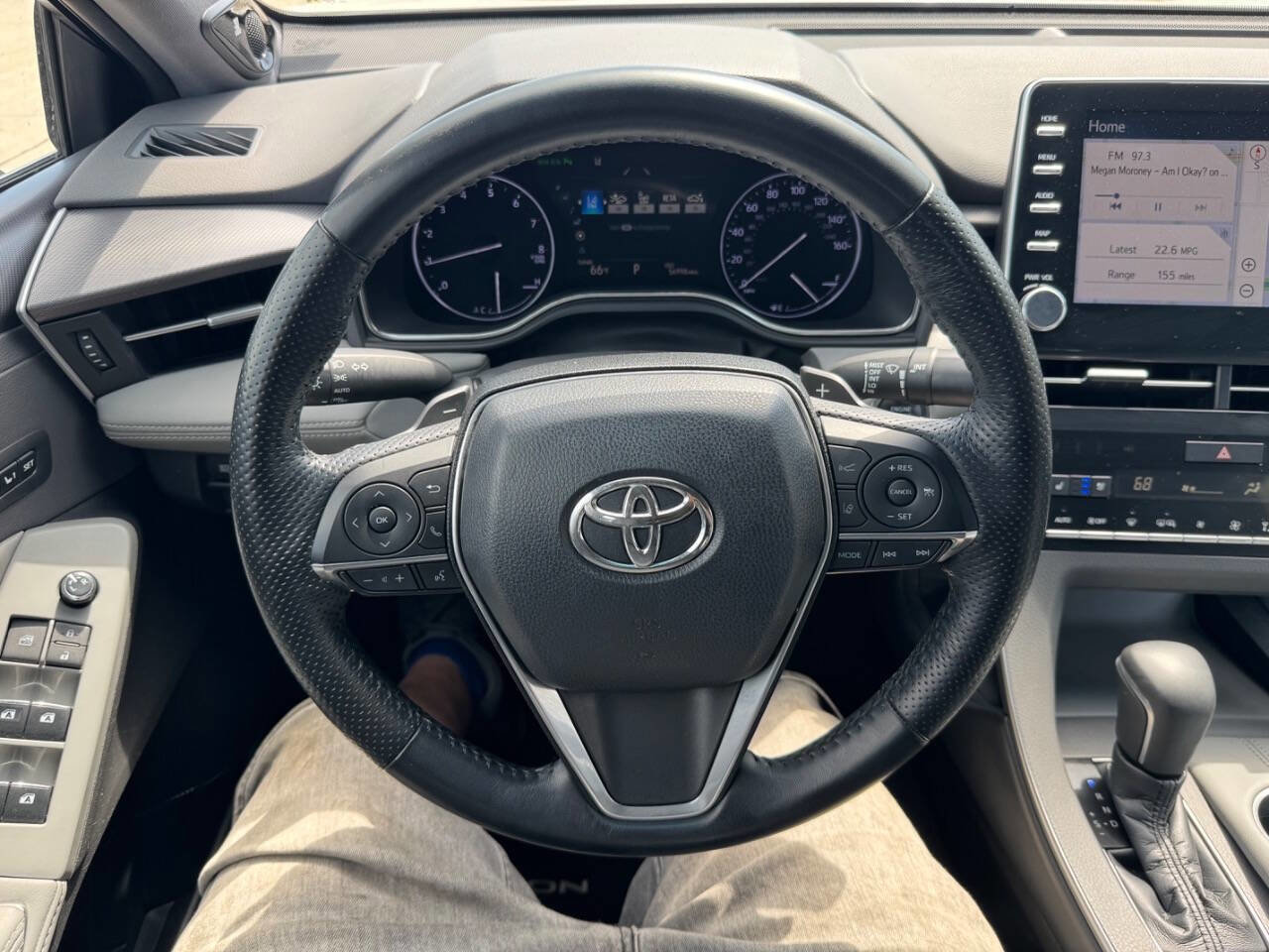 Used 2019 Toyota Avalon Touring w/ Advanced Safety Package FWD image 19