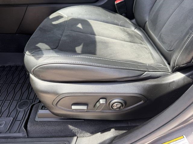 Used 2021 Jeep Grand Cherokee L Laredo AWD/4WD image 28