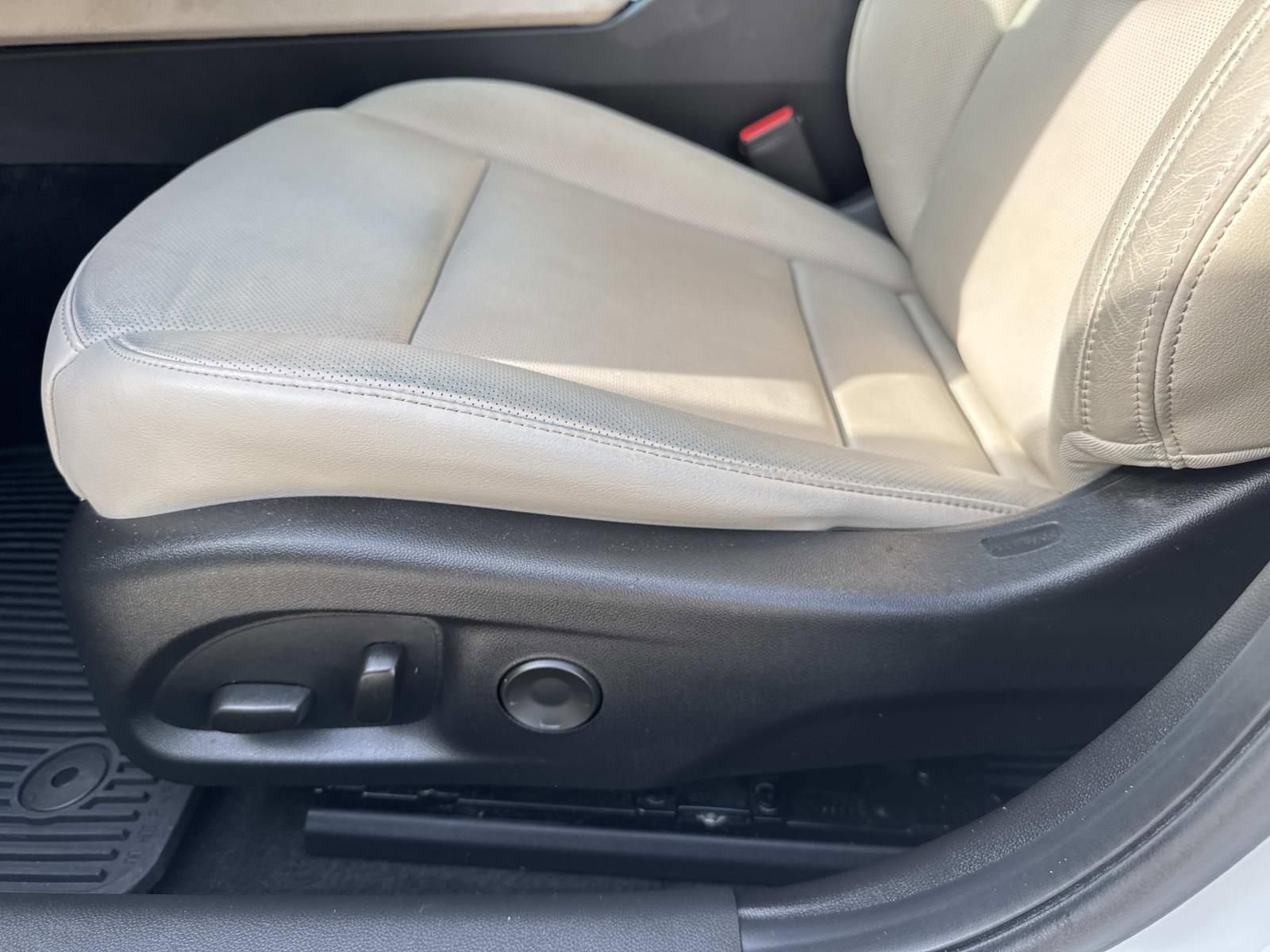 Used 2023 Cadillac CT4 Premium Luxury w/ Super Cruise 1 Package image 17