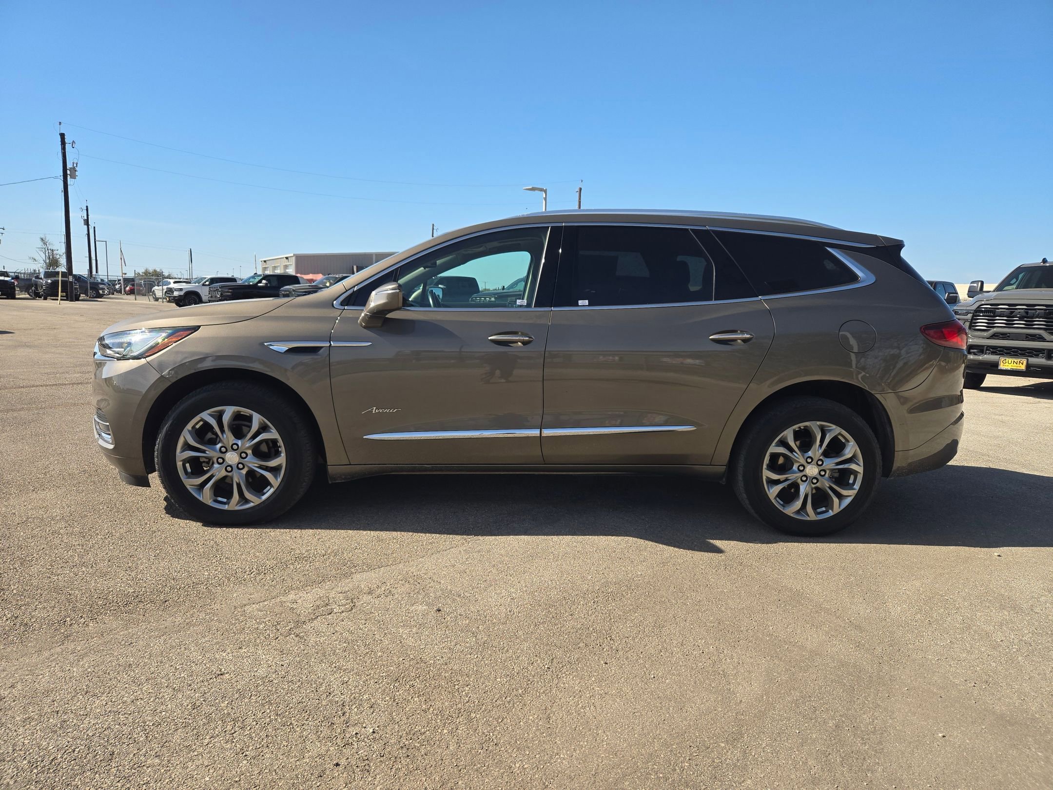 Used 2020 Buick Enclave Avenir w/ Avenir Technology Package image 6