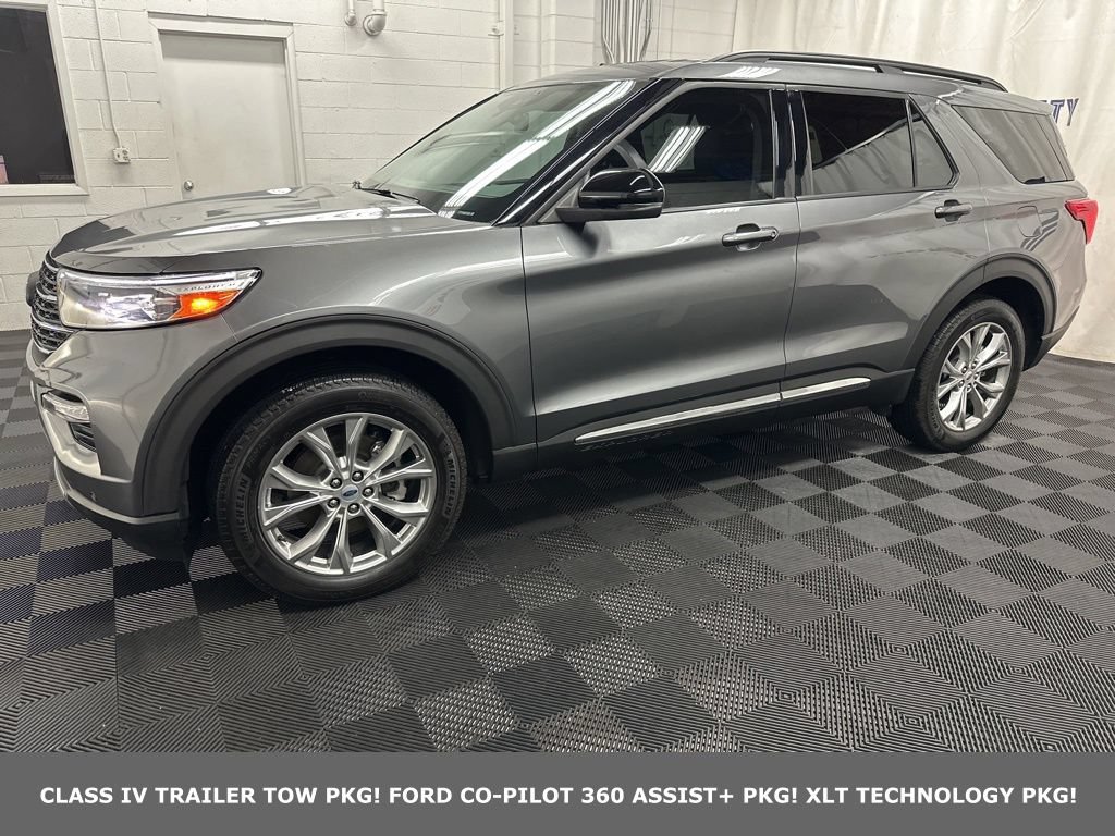 Used 2024 Ford Explorer XLT w/ Equipment Group 202A AWD/4WD image 1