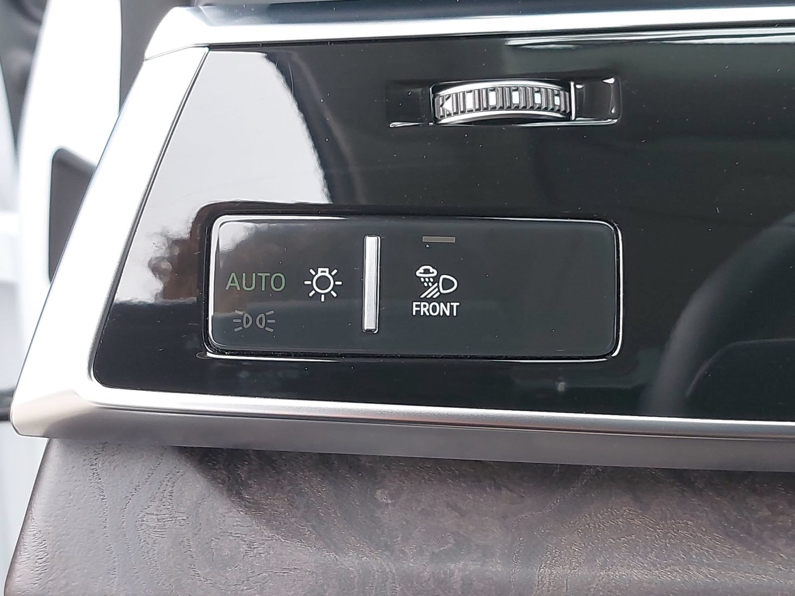 Certified 2023 Audi Q8 Prestige w/ Prestige Package AWD/4WD image 29