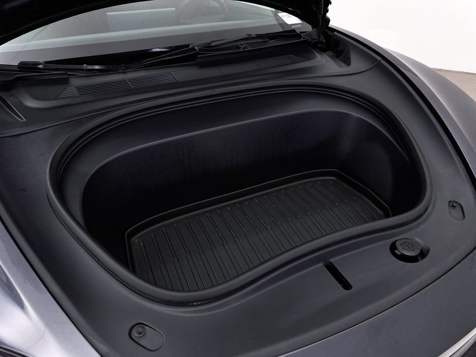 Used 2025 Tesla Model 3 Long Range RWD image 9