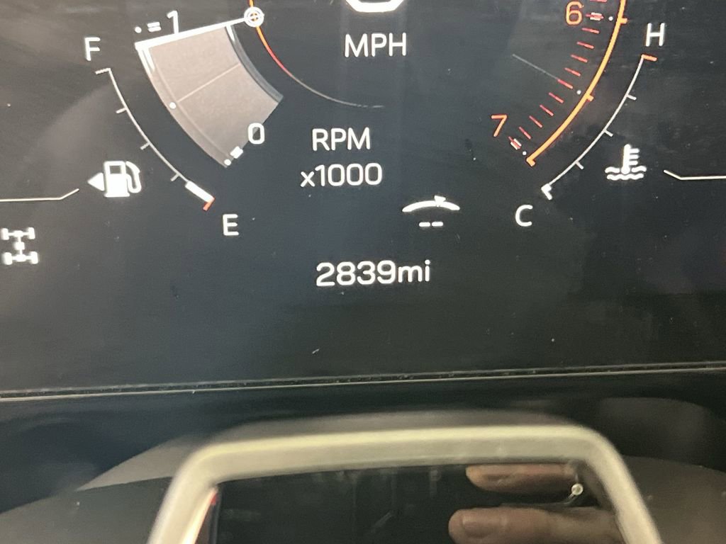 Certified 2025 GMC Yukon AT4 Ultimate w/ LPO, Floor Liner Package AWD/4WD image 13