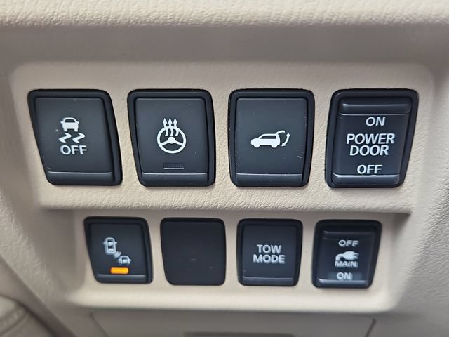 Used 2015 Nissan Pathfinder Platinum FWD image 27