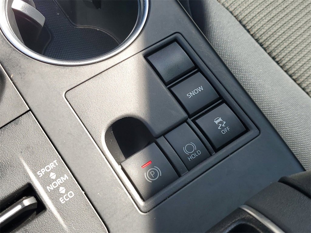 Used 2023 Toyota Highlander LE image 26