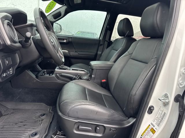 Used 2023 Toyota Tacoma TRD Sport w/ TRD Premium Sport Package image 17