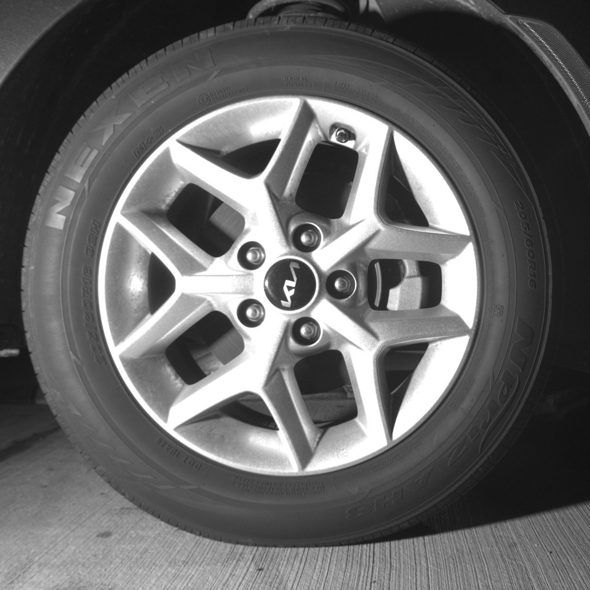 Used 2025 Kia Soul LX w/ LX Technology Package image 13