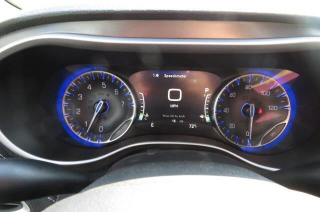 New 2026 Chrysler Pacifica Select image 23