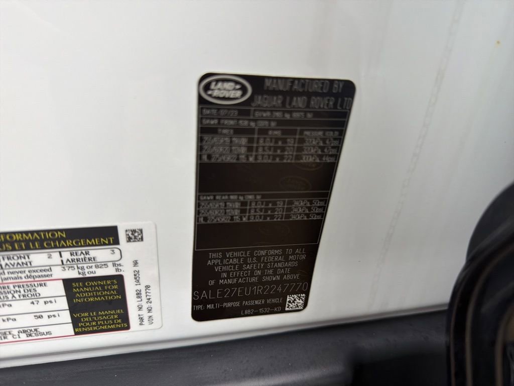 Used 2024 Land Rover Defender 110 X-Dynamic SE image 9