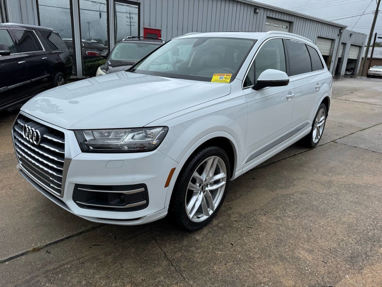 Used 2018 Audi Q7 3.0T Prestige w/ Prestige Package image 2