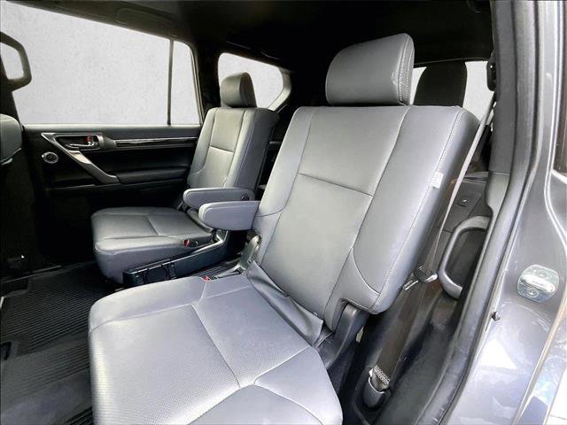 Used 2023 Lexus GX 460 Premium image 28