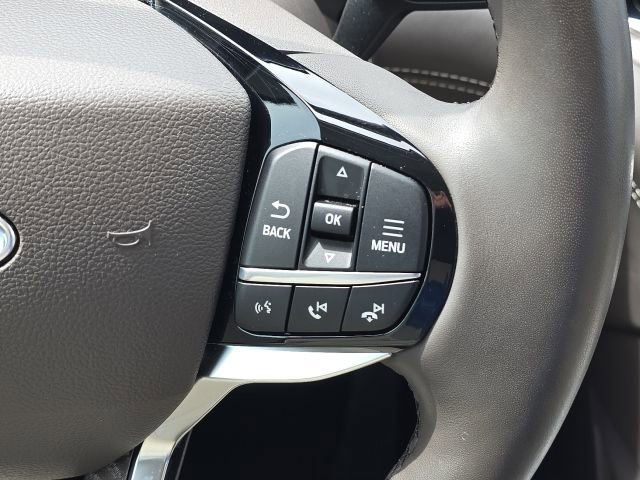 Used 2023 Ford Explorer Platinum w/ Technology Package AWD/4WD image 42