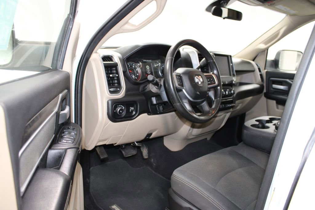 Used 2022 RAM 3500 Big Horn image 24
