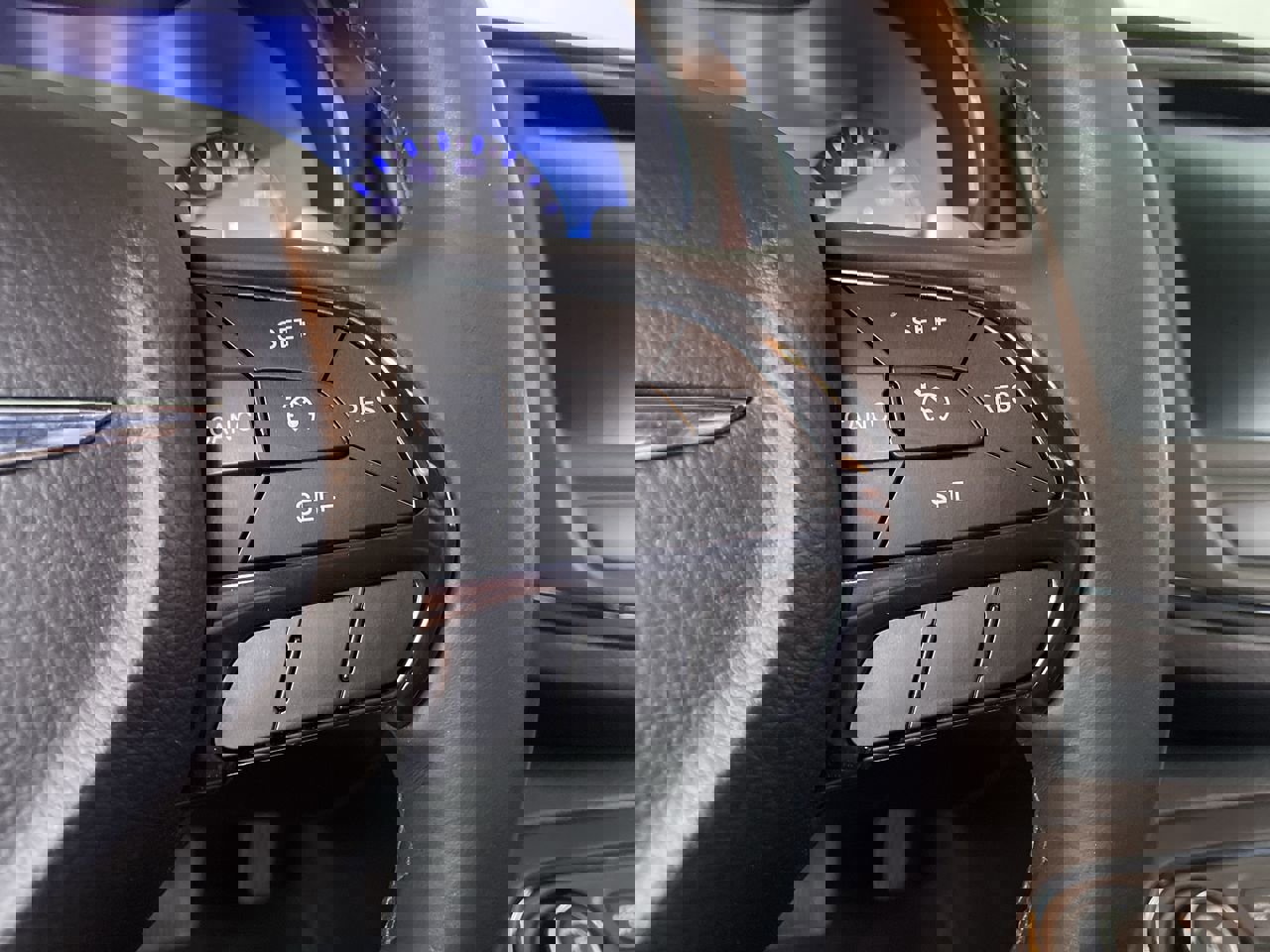 Used 2015 Chrysler 200 S w/ Navigation & Sound Group I image 28