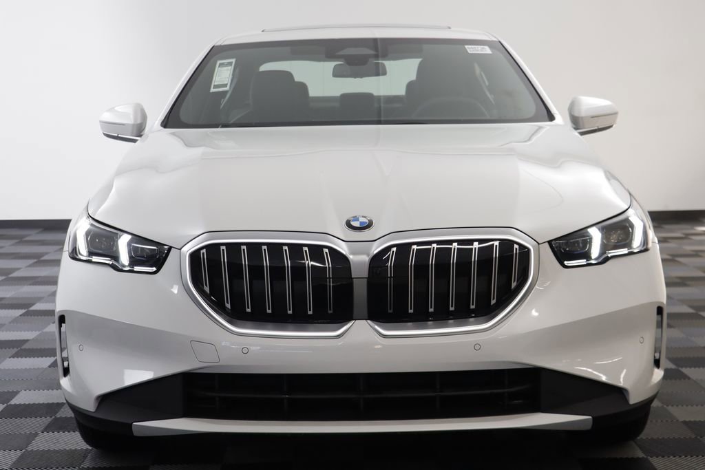 New 2026 BMW 530i xDrive w/ Premium Package image 22