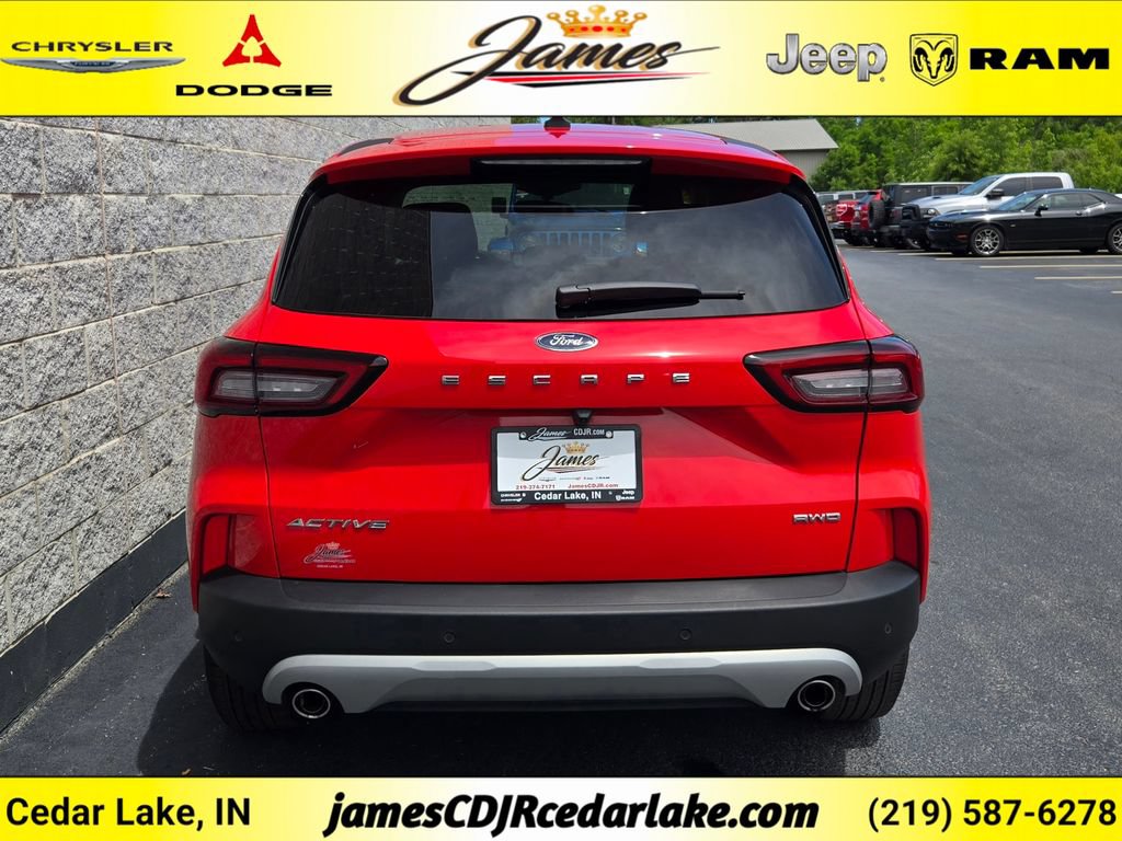 Used 2024 Ford Escape Active w/ Tech Pack #1 AWD/4WD image 4