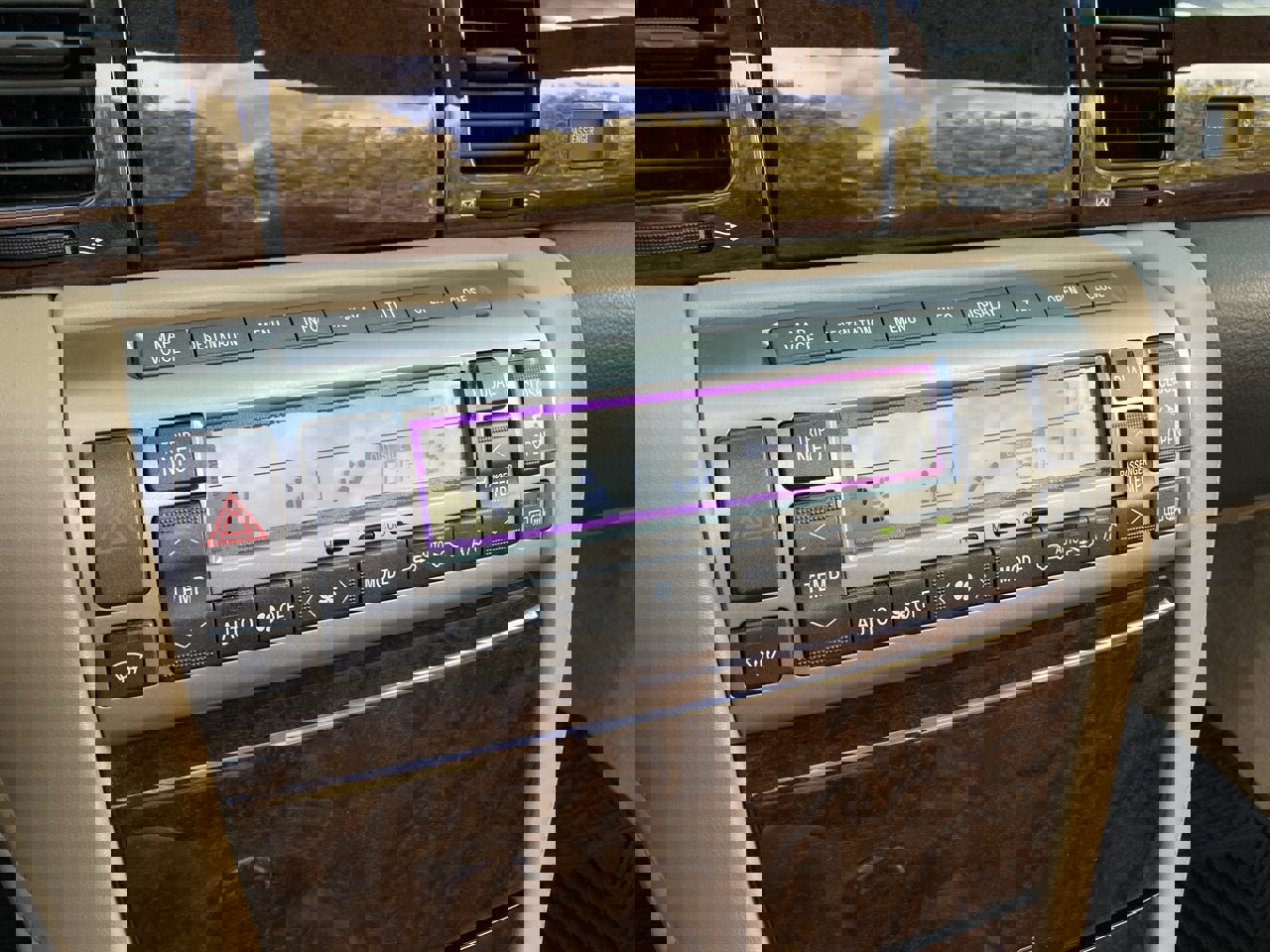 Used 2006 Lexus SC 430 Convertible image 26