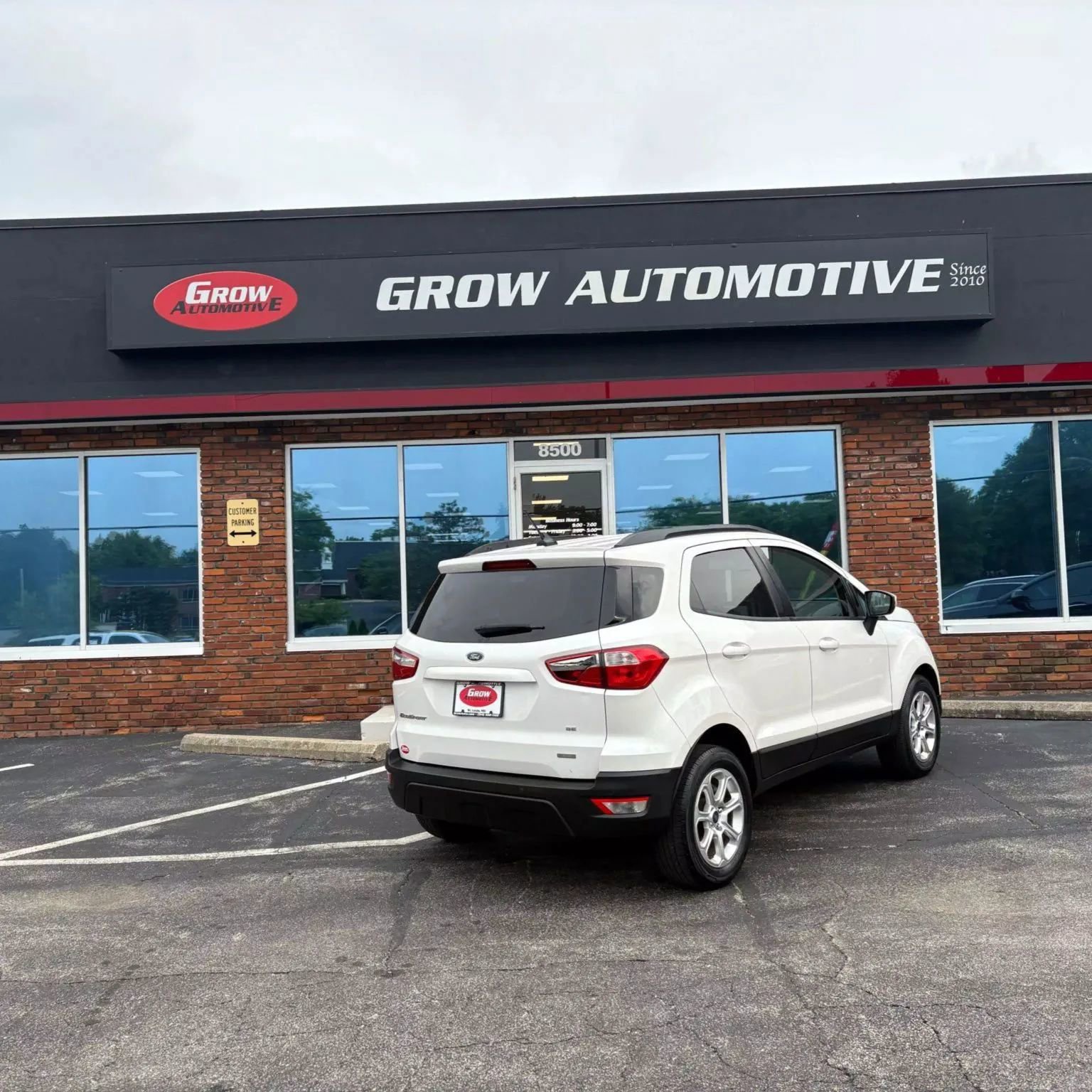 Used 2018 Ford EcoSport SE w/ SE Convenience Package image 58
