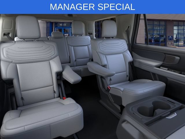 New 2025 Ford Expedition Platinum w/ Platinum Ultimate Package AWD/4WD image 11