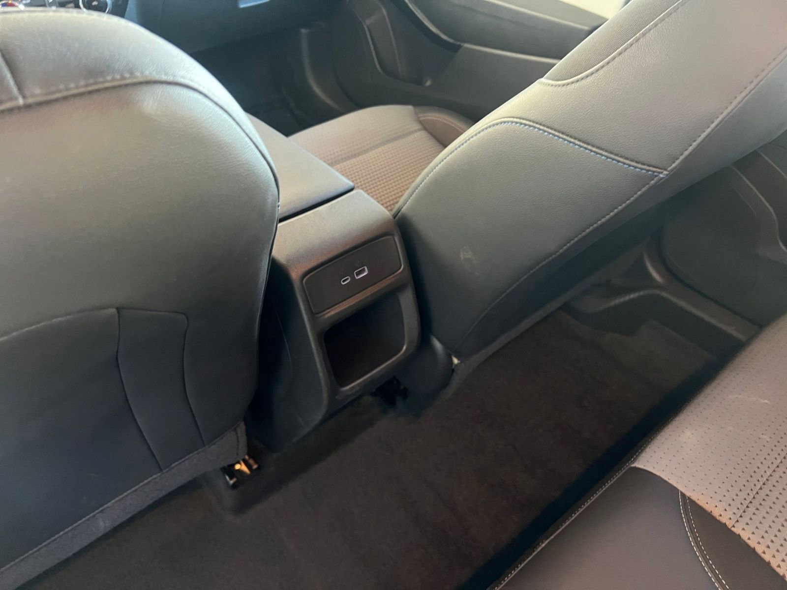 Used 2025 Chevrolet Trax LT FWD image 23