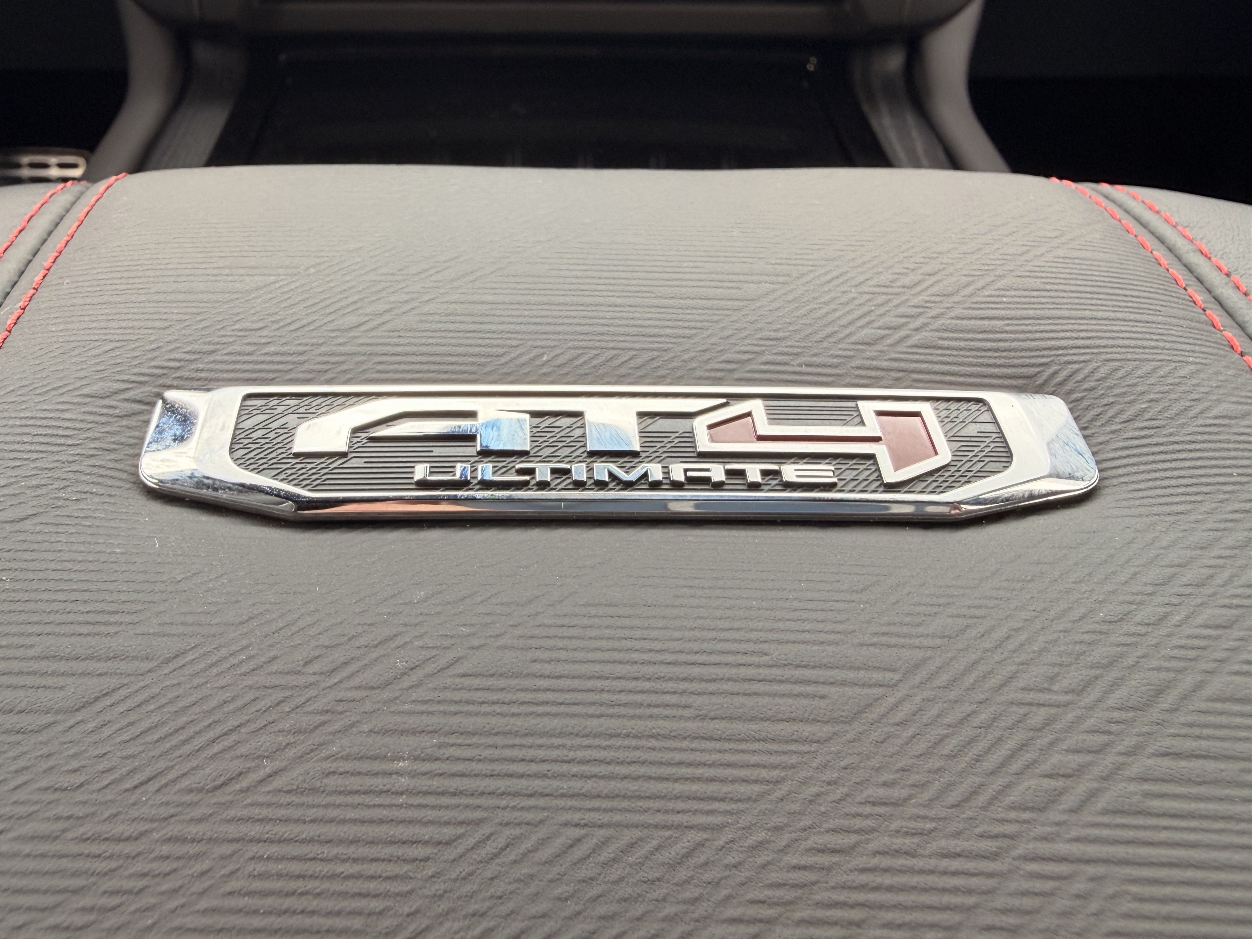 New 2026 GMC Yukon AT4 Ultimate w/ LPO, Floor Liner Package AWD/4WD image 40