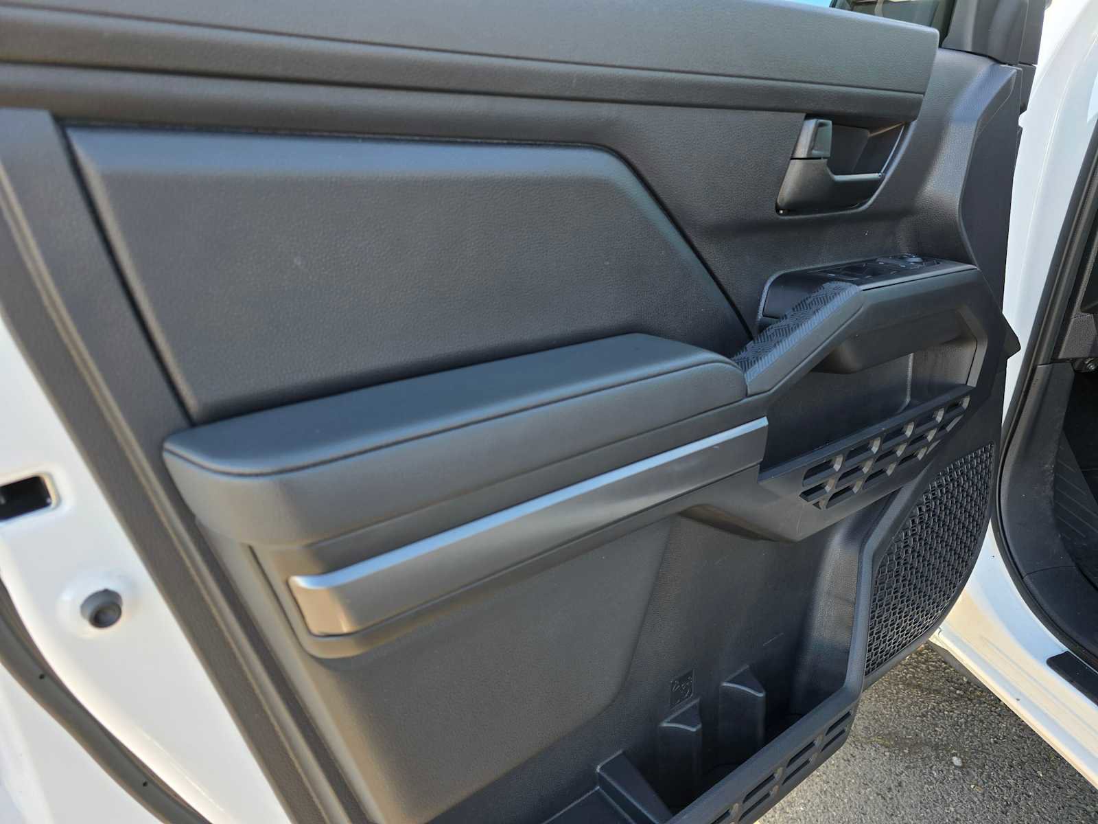 Certified 2025 Toyota Tacoma SR5 image 20