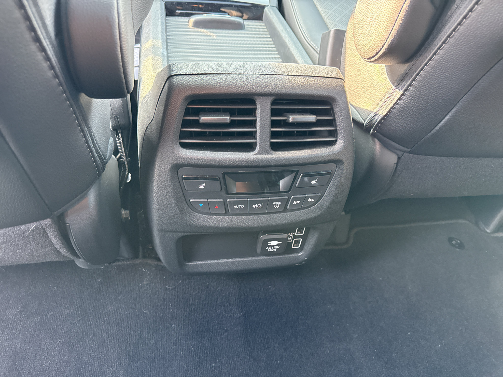 Used 2022 Honda Passport Elite image 17