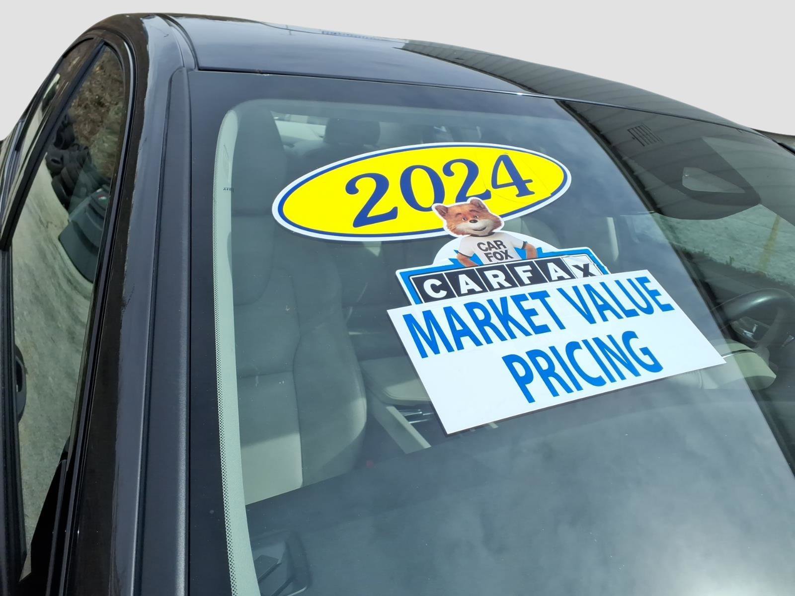 Used 2024 Volvo S60 B5 Plus image 9