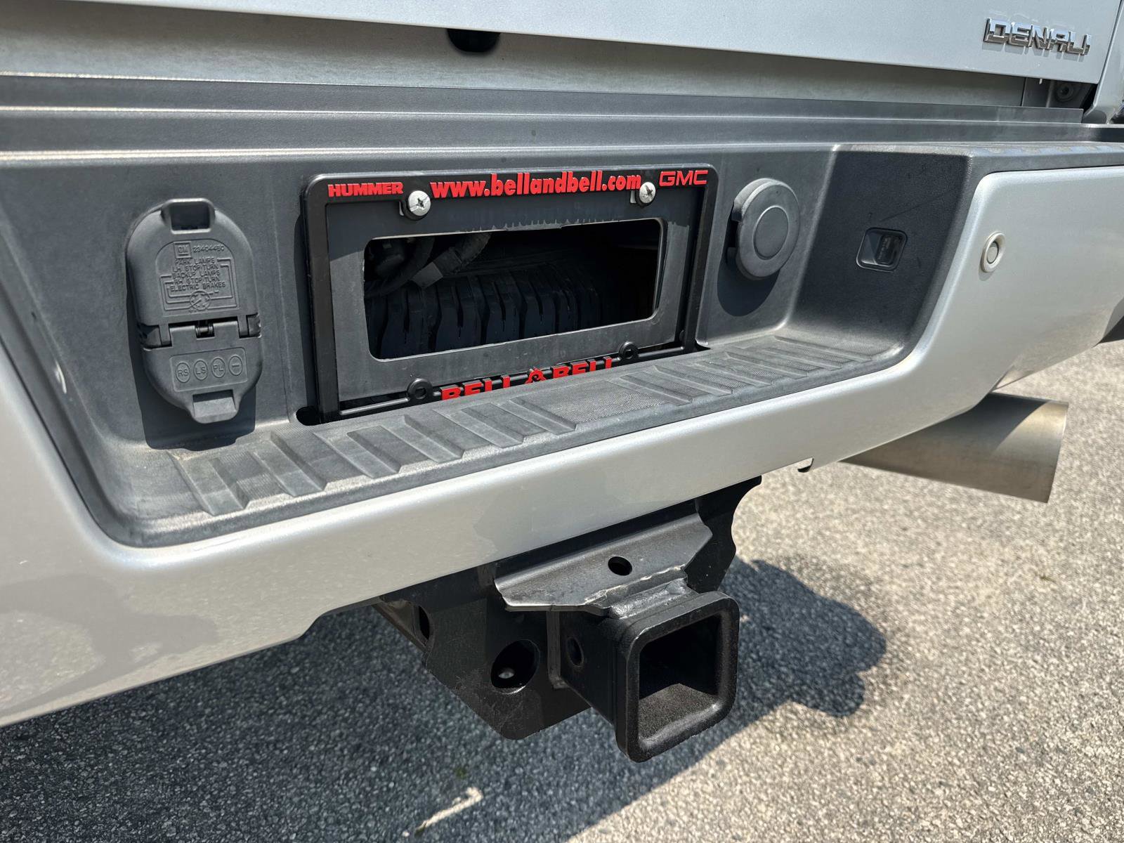 Used 2018 GMC Sierra 2500 Denali w/ Duramax Plus Package AWD/4WD image 15