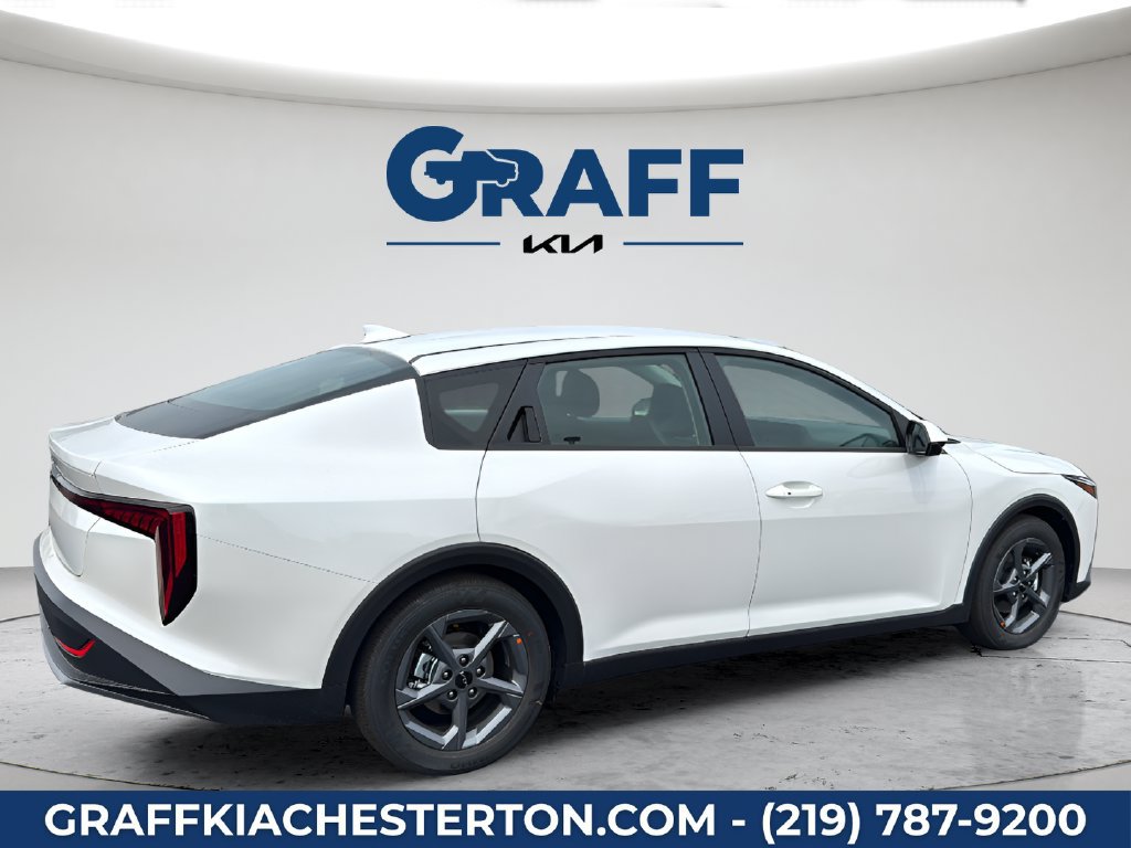 New 2026 Kia K4 FWD image 8