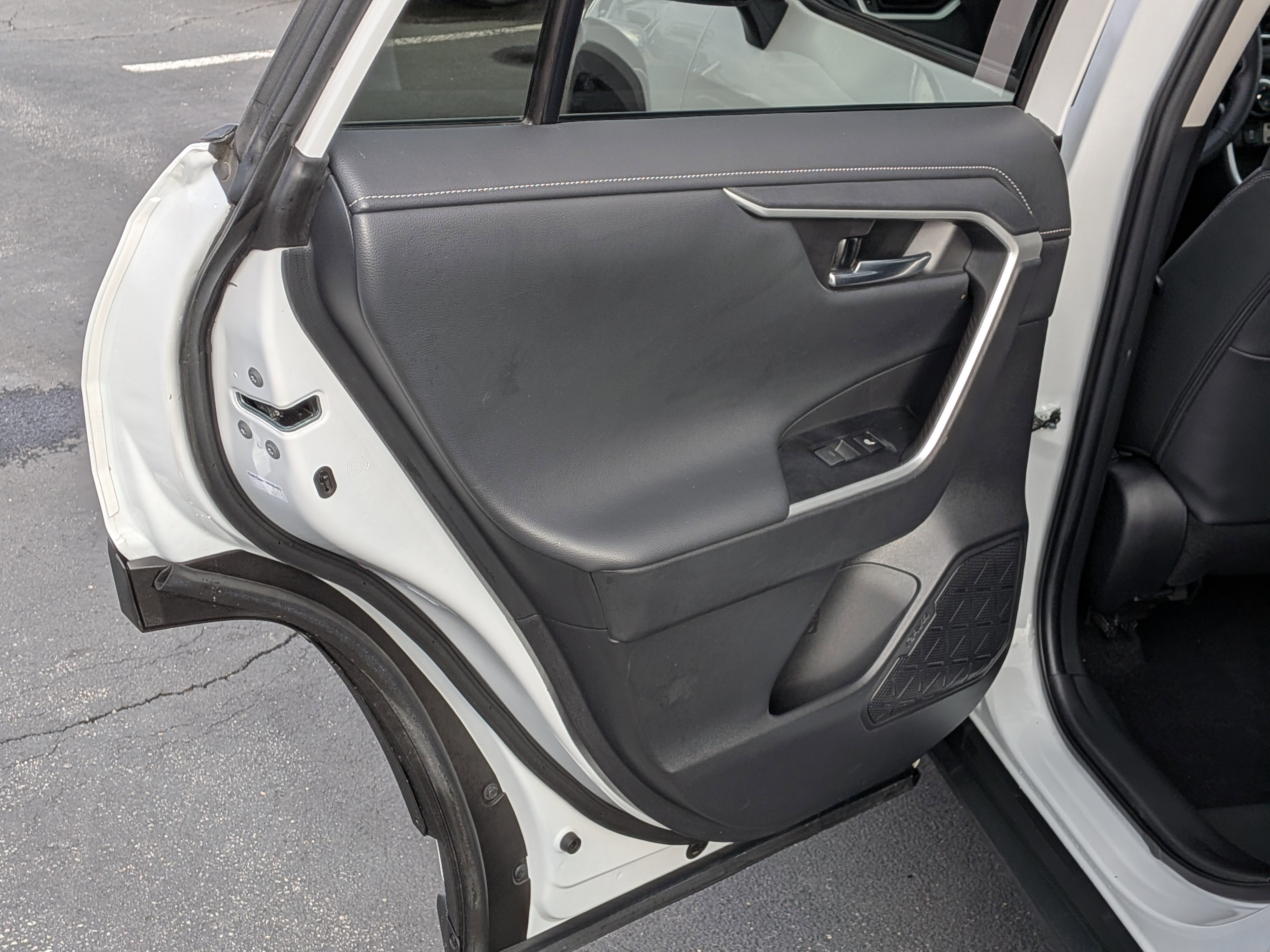 Used 2024 Toyota RAV4 Limited w/ Advanced Technology Package image 23