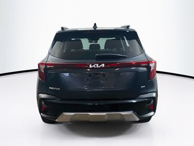 Used 2024 Kia Seltos S AWD/4WD image 7