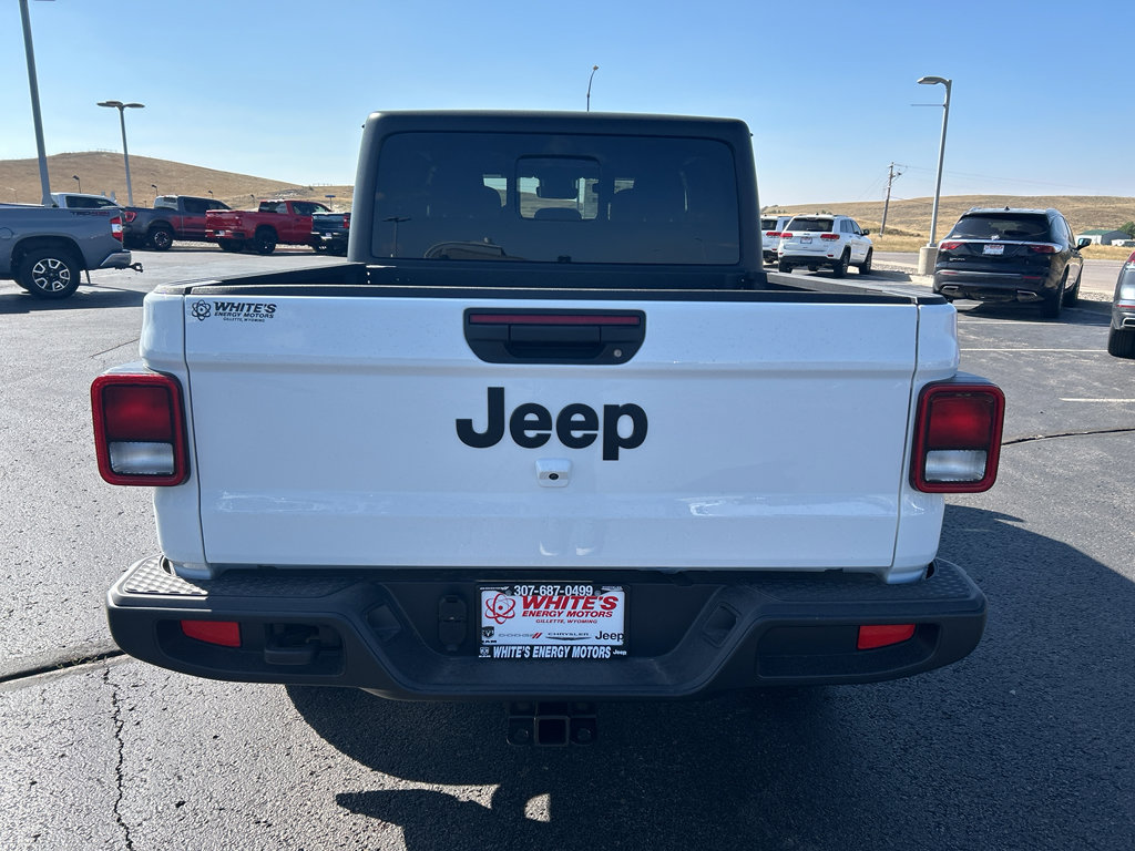 New 2025 Jeep Gladiator Sport image 8