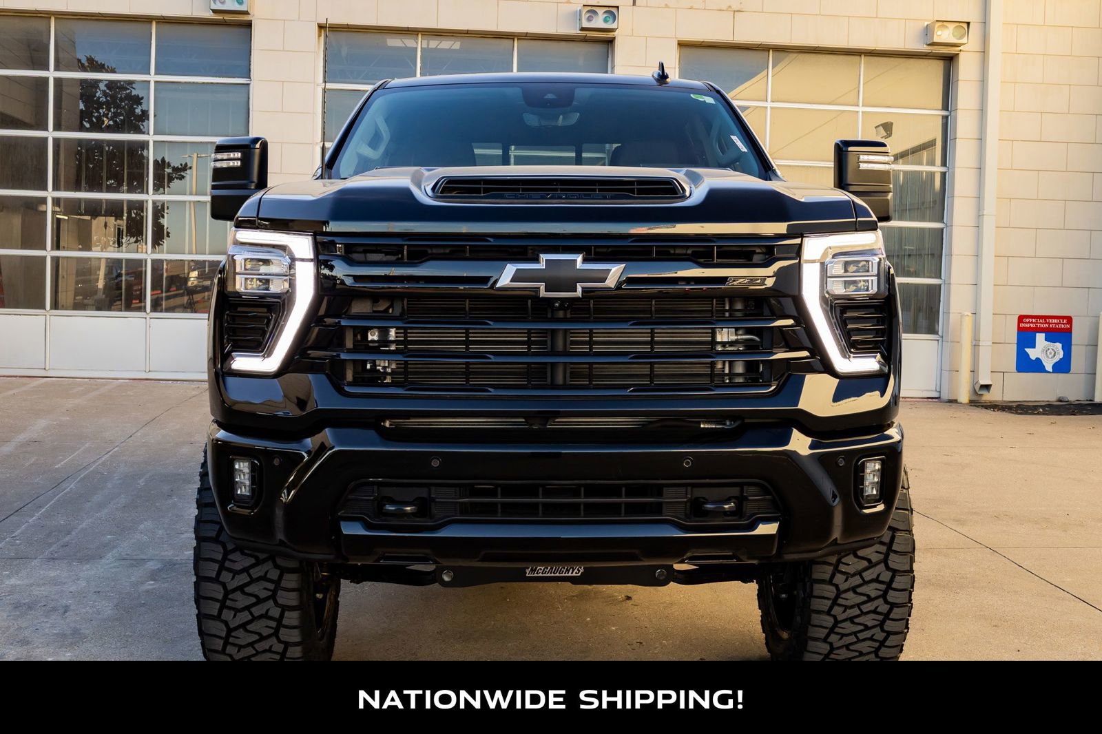 Used 2024 Chevrolet Silverado 2500 LTZ w/ LTZ Plus Package image 4