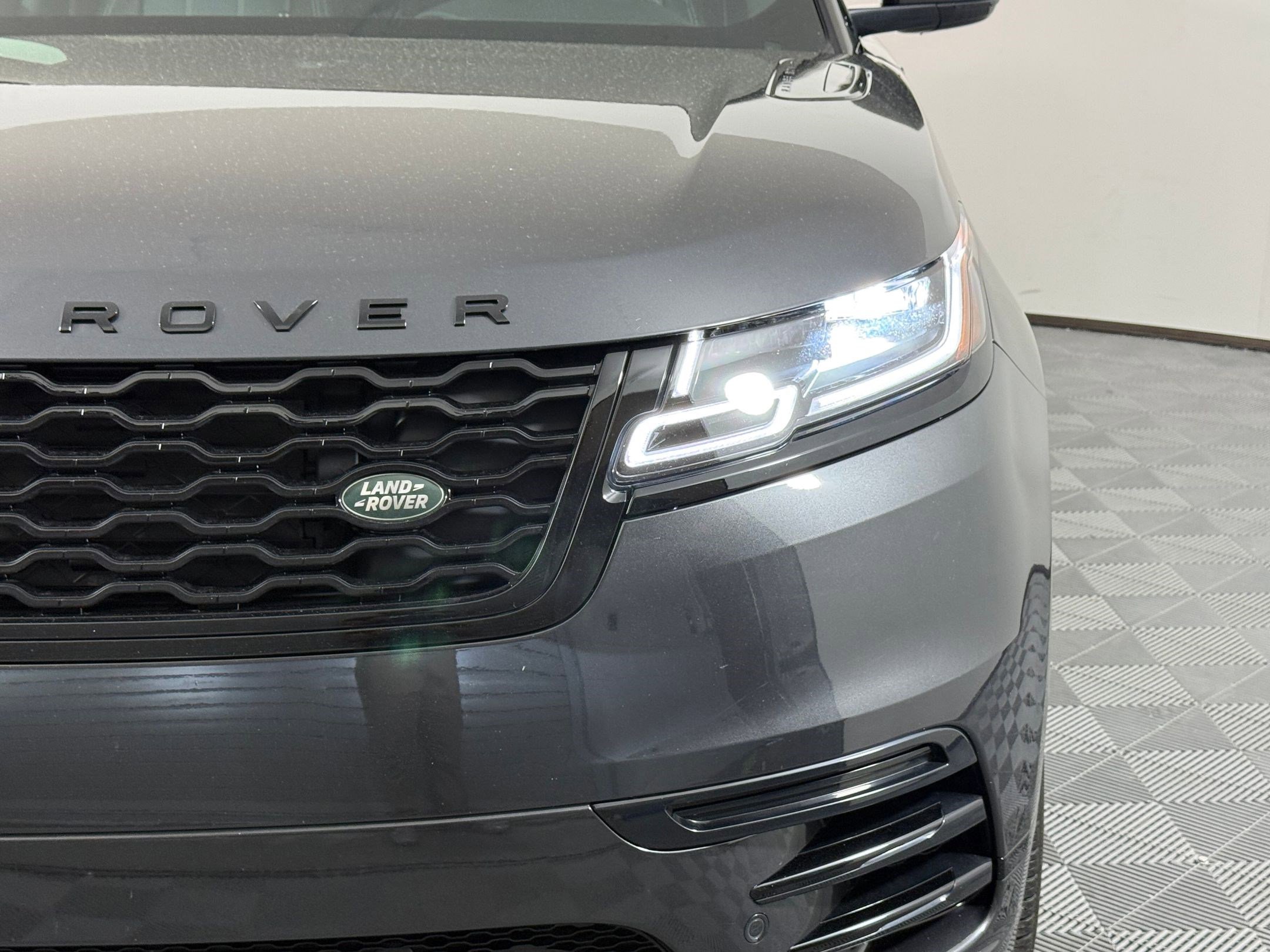 Used 2023 Land Rover Range Rover Velar R-Dynamic S image 11