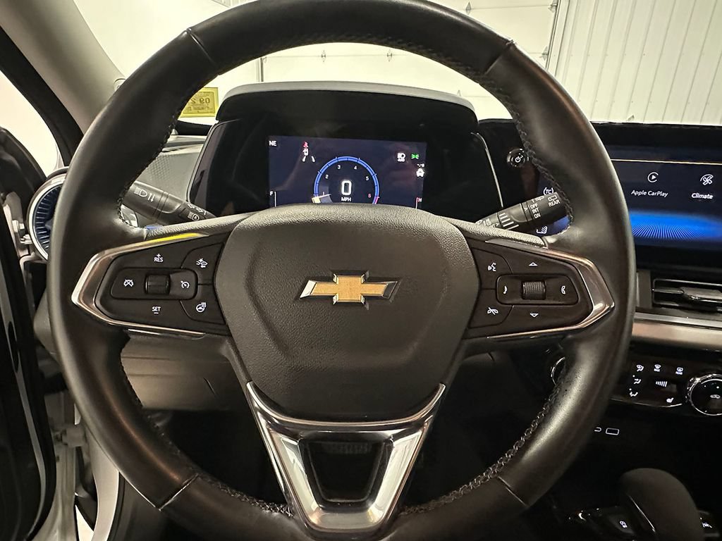 Used 2024 Chevrolet Trax LT w/ Driver Confidence Package FWD image 33