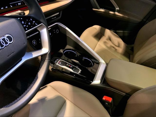 Certified 2025 Audi Q5 Premium w/ Convenience Package AWD/4WD image 16