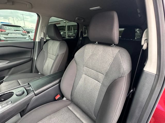 Used 2026 Nissan Rogue SV AWD/4WD image 26