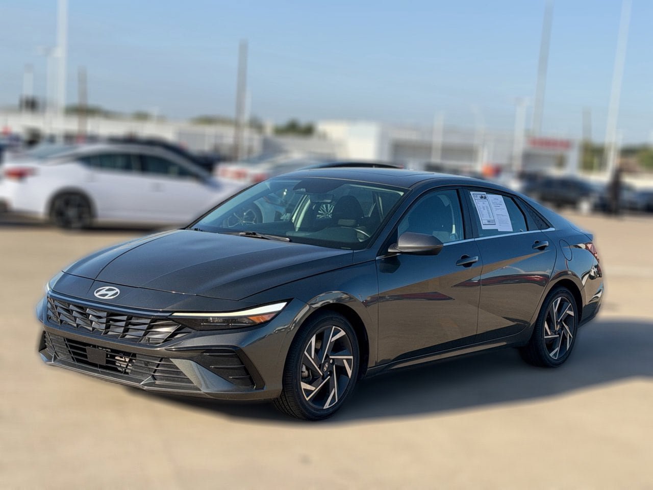 Used 2025 Hyundai Elantra SEL FWD image 2
