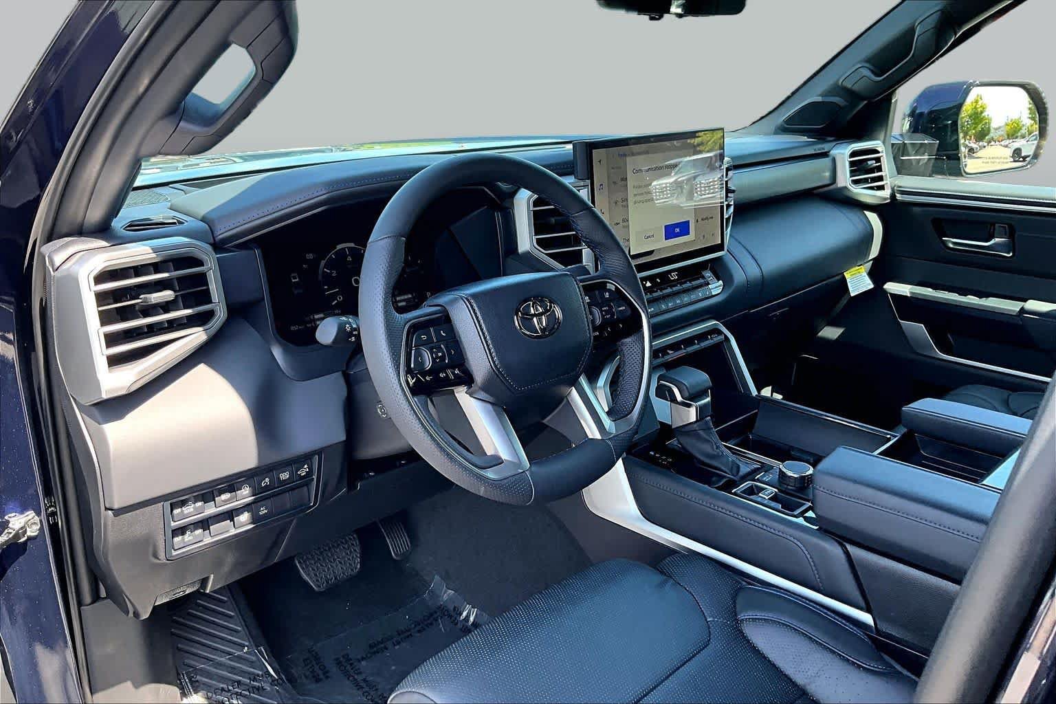 Used 2025 Toyota Tundra Platinum AWD/4WD image 17