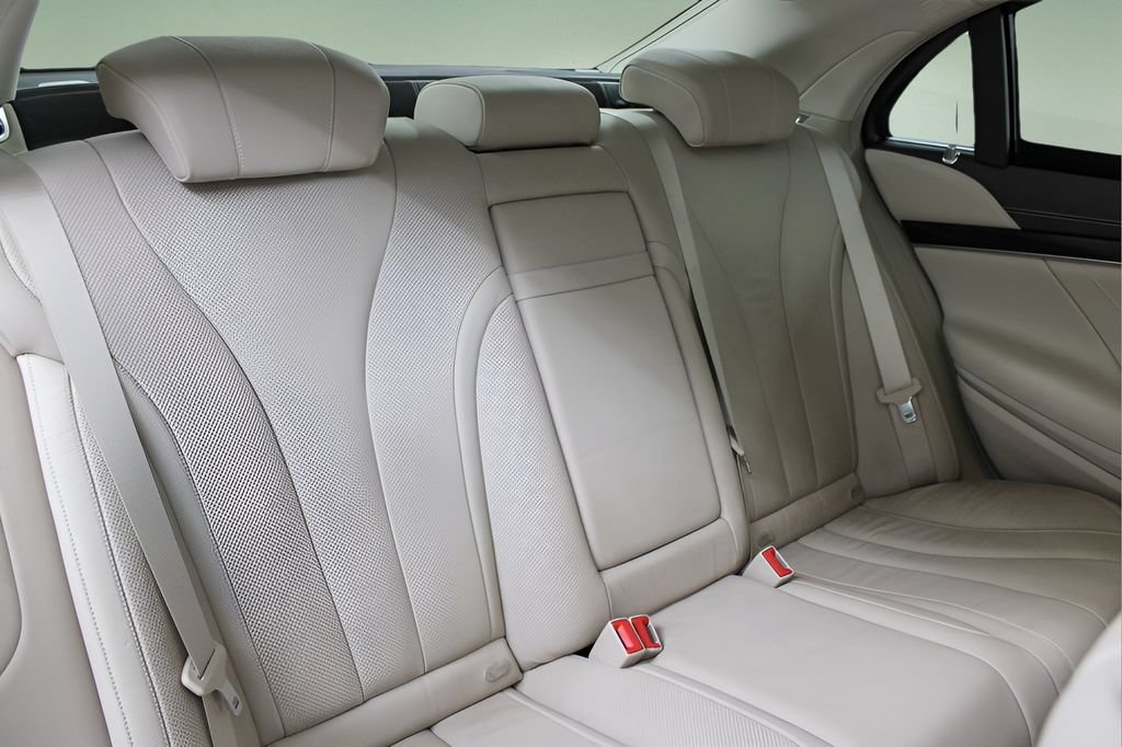 Used 2019 Mercedes-Benz S 450 Sedan image 23